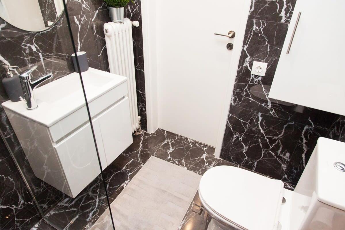 Comfortable Apartment In Athens Downtown Atenas Exterior foto